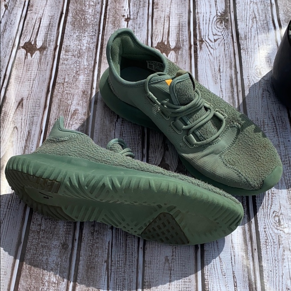 Adidas - Picture 2 of 5